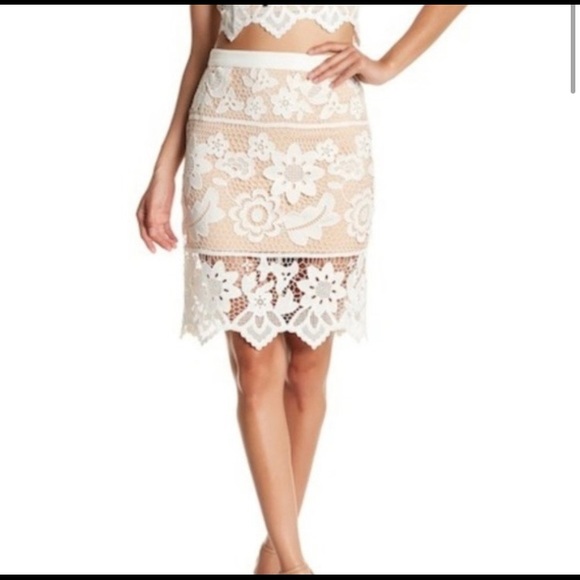 Endless Rose White Lace Detail Skirt - Picture 2 of 8